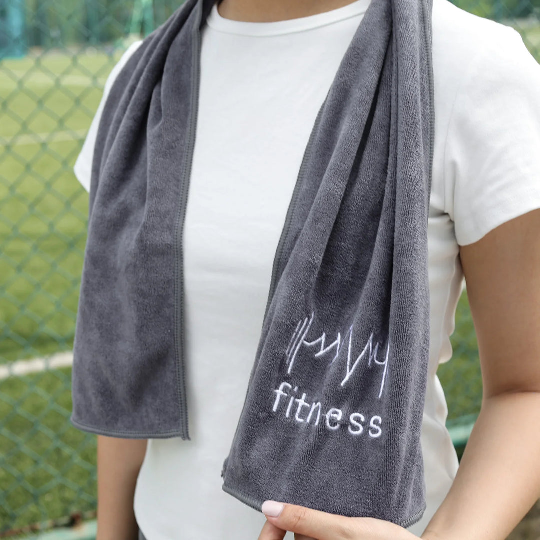 Microfiber Fitness Towel for Sports Gym Equipment Sweat Pad Beach Running Swimming Non-Slip Sports Sweat Absorbent Towel