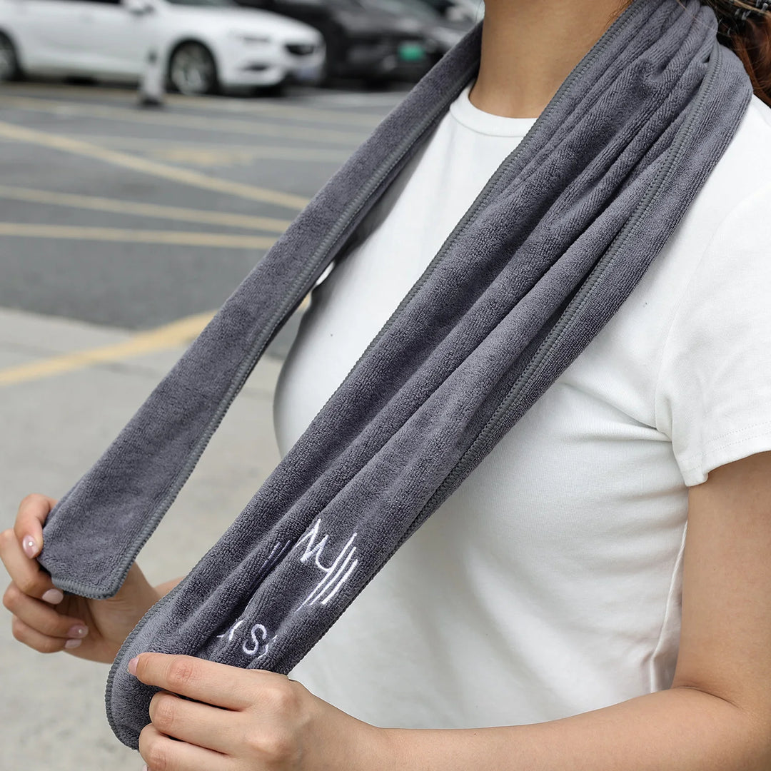 Microfiber Fitness Towel for Sports Gym Equipment Sweat Pad Beach Running Swimming Non-Slip Sports Sweat Absorbent Towel